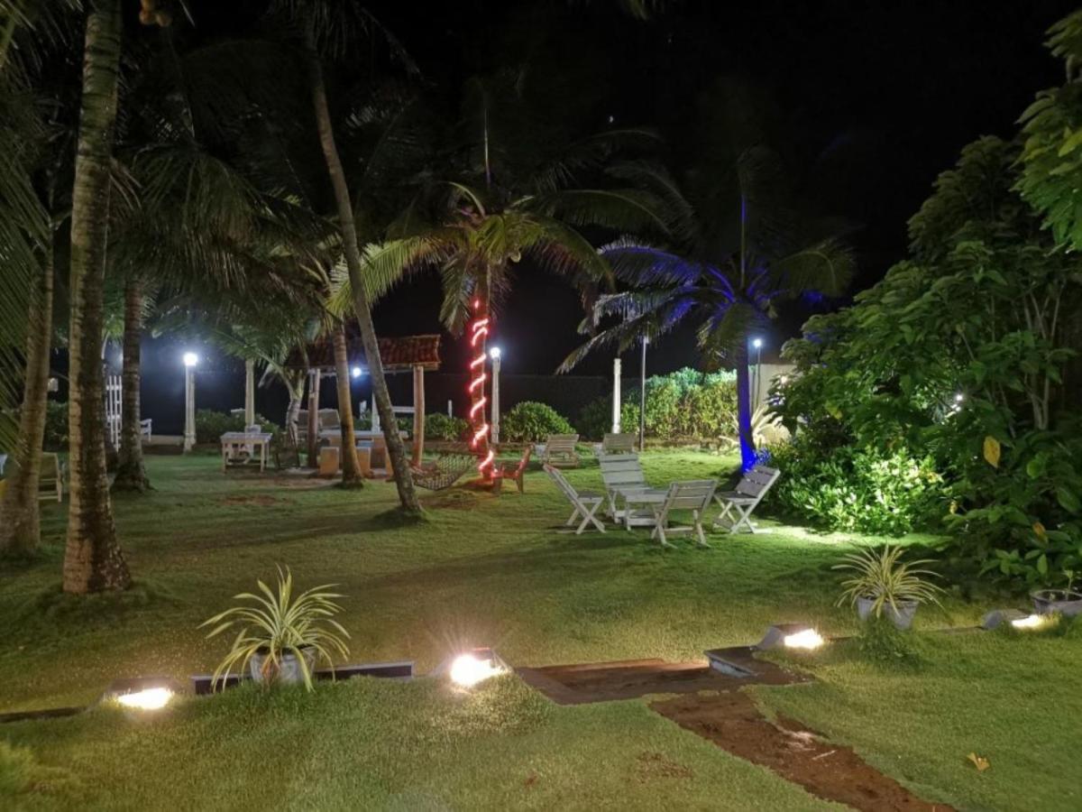 Ocean Breeze Villa Boossa Exterior photo