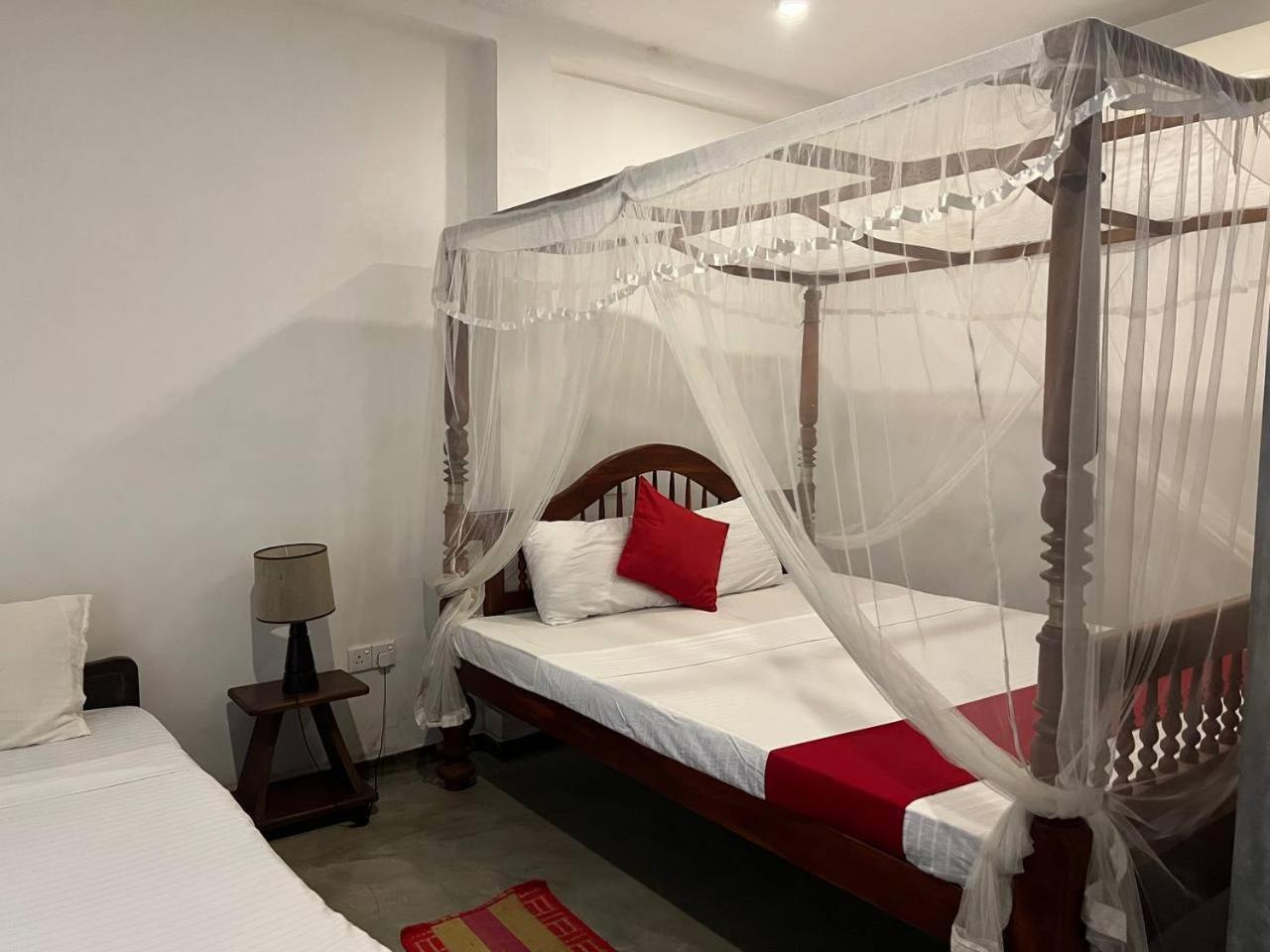 Ocean Breeze Villa Boossa Room photo