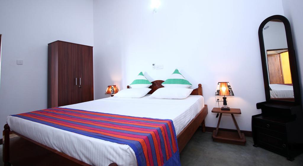 Ocean Breeze Villa Boossa Room photo